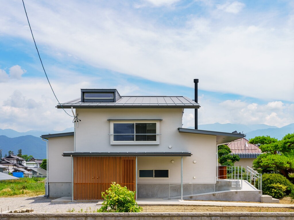 大きな松の家の写真